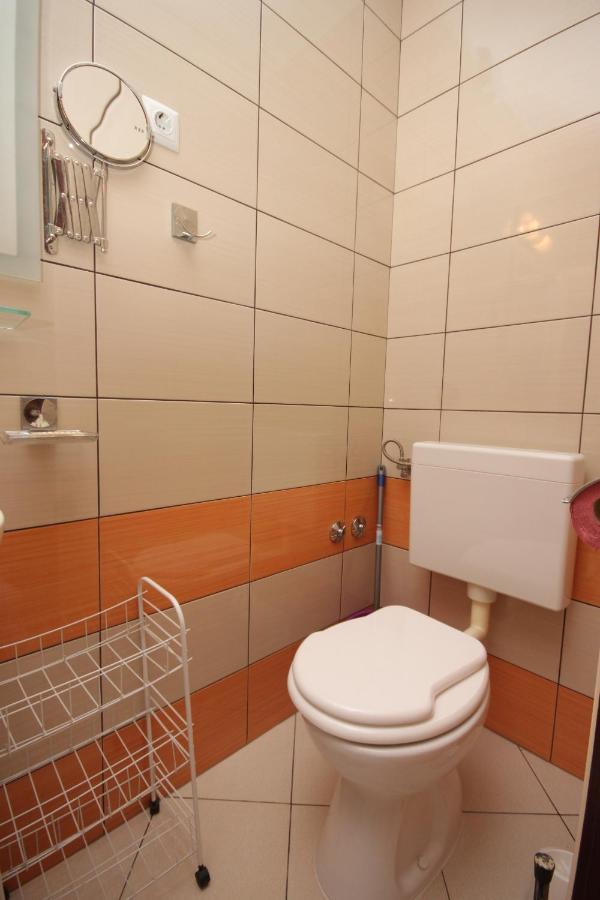 Apartment Mali Losinj 7879B エクステリア 写真